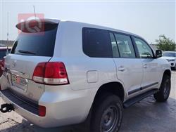 تۆیۆتا لاند کروزەر